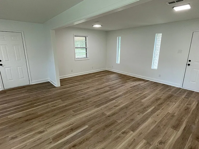 1509 Madden Rd — Photo 6