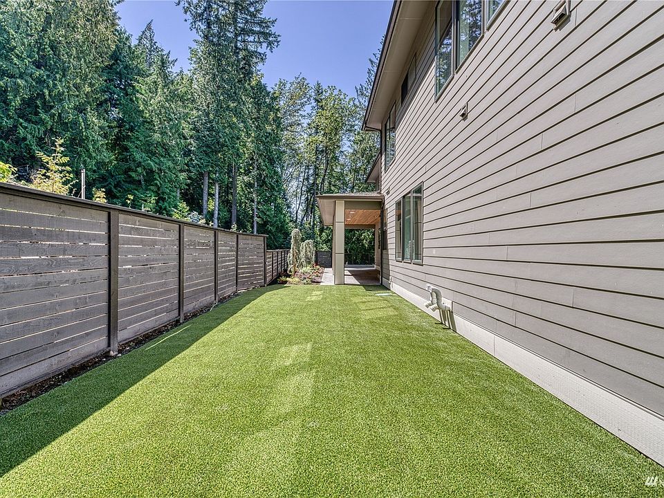 1st image of 16677 SE Cougar Mountain Way