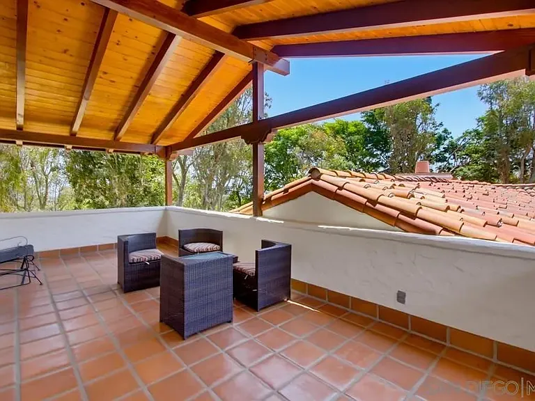 5443 Calzada Del Bosque — Photo 60