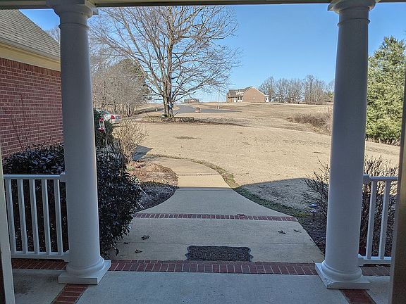 4th image of 86 Spring Oak Cv