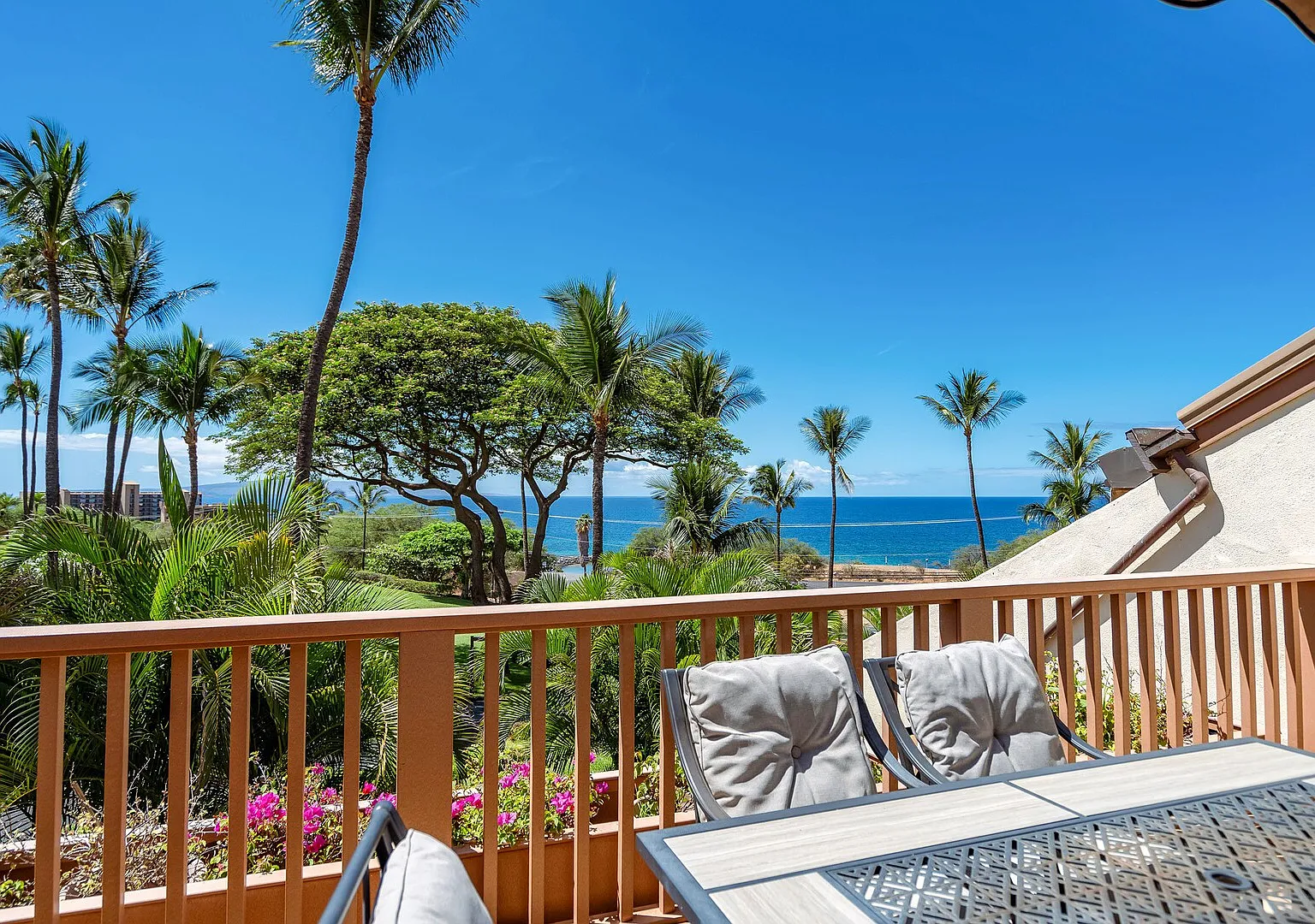 Maui Kamaole G-202 - Spectacular Views, Updated and Elegant, Wi-Fi & — Photo 1
