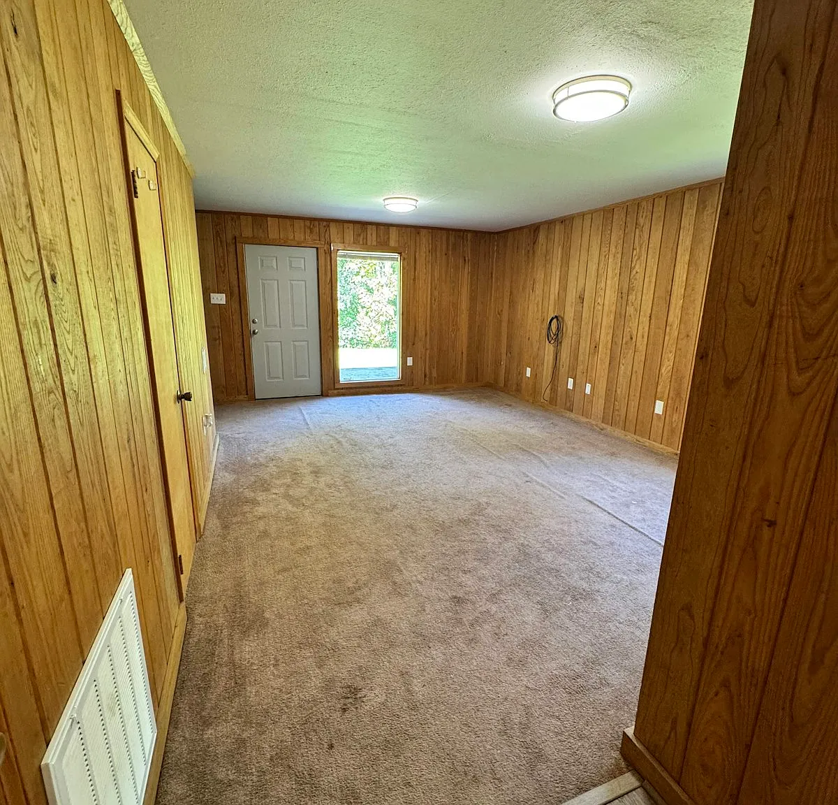 203 Natchez St N, Unit B — Photo 3