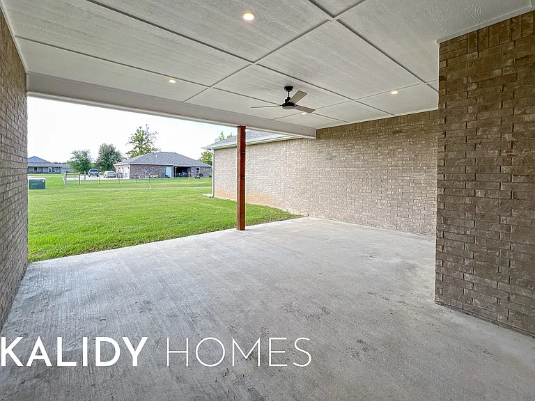 12624 E Hefner Rd — Photo 33