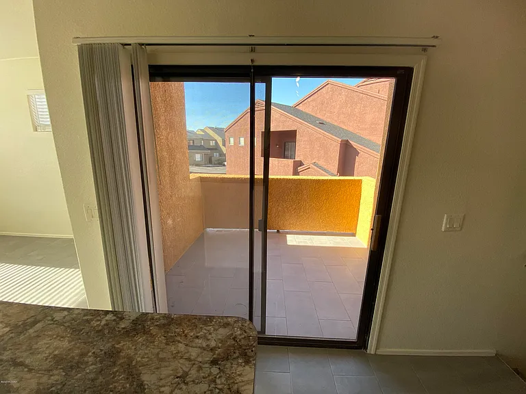 1262 E Weimer Cir #39 — Photo 4