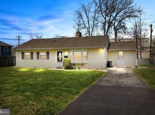 731 Edgemont Rd, Fairless Hills, PA 19030