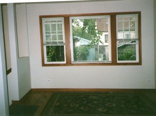 2228 W Oakdale Ave, Chicago, IL