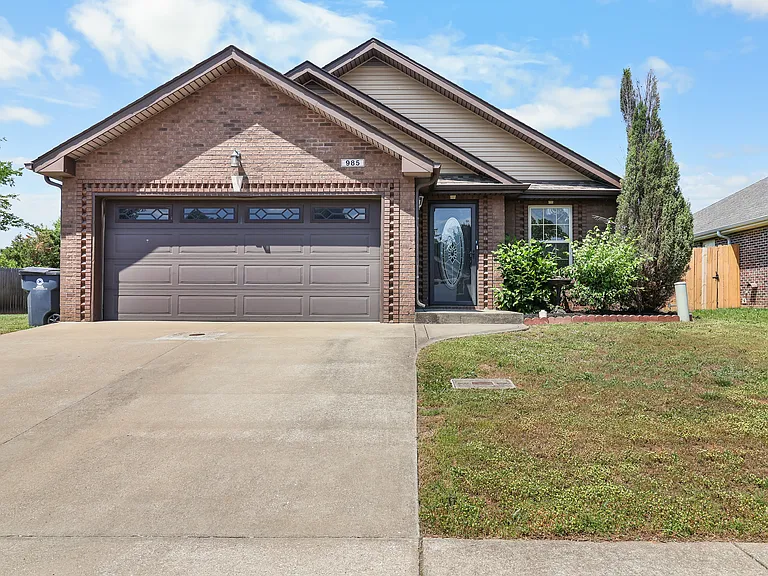 985 Culverson Ct — Photo 4