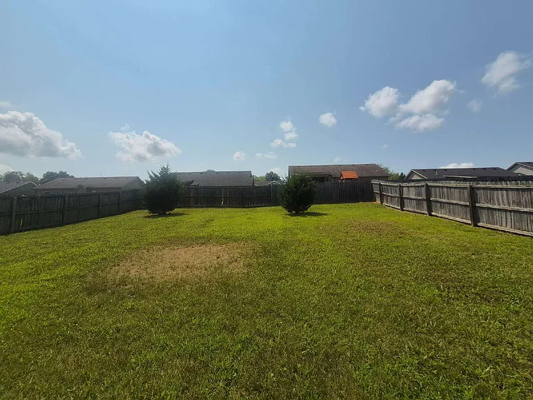 1351 Freedom Dr — Photo 32