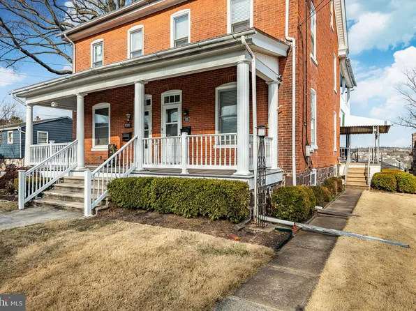 470 Penn St, Pennsburg, PA 18073