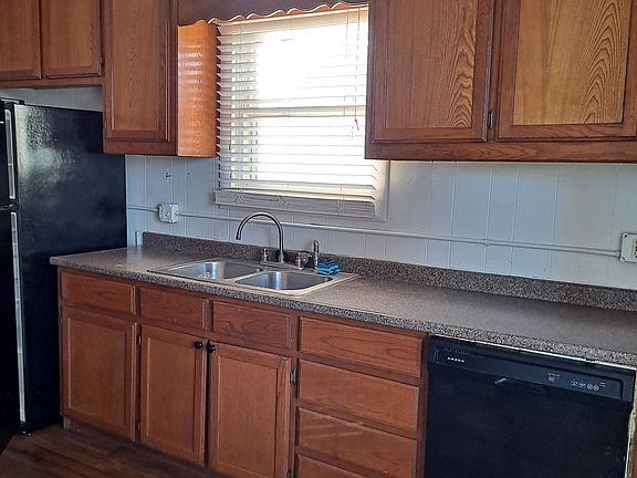 2nd image of 608 S Rogers St