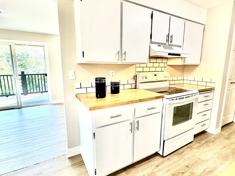 4511 S Donald Ct — Photo 24