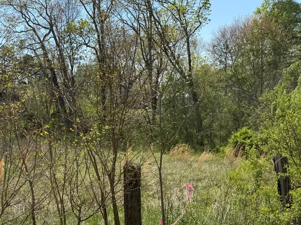 9999 Crossover St, Corbin, KY 40701