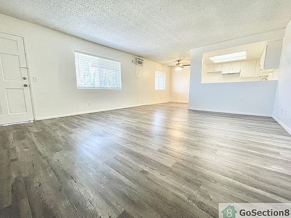 2nd image of 815 Centinela Ave APT 108