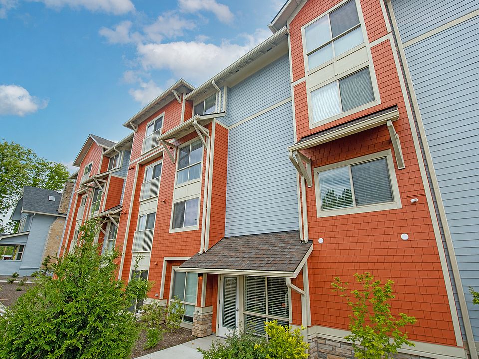 1st image of 16919 SW Blanton St #106