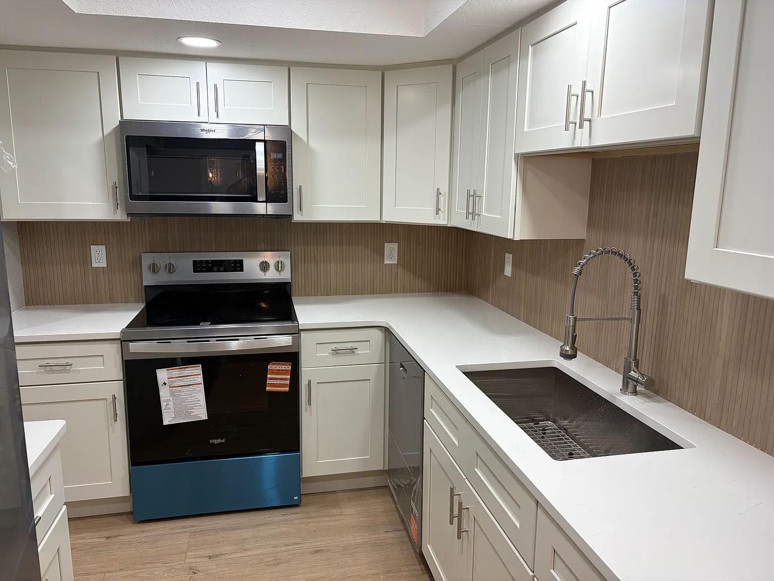 2 bed, 1.5 bath, 1137 sqft, $1,550 — Photo 2