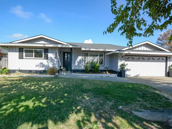 940 W A Street, Dixon, CA 95620