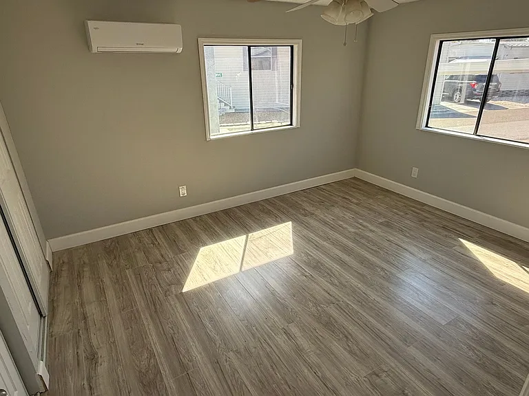 1375 Pasadena Ave S #201 — Photo 16