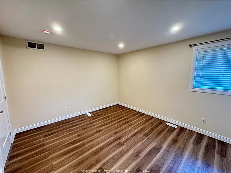 2648 Chick Ct — Photo 9