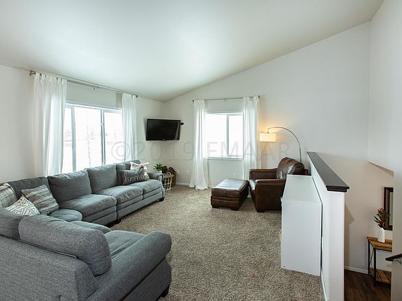 4th image of 2263 35th Street Cir S