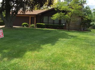 1782 Briarcliff Dr, Saint Joseph, MI 49085