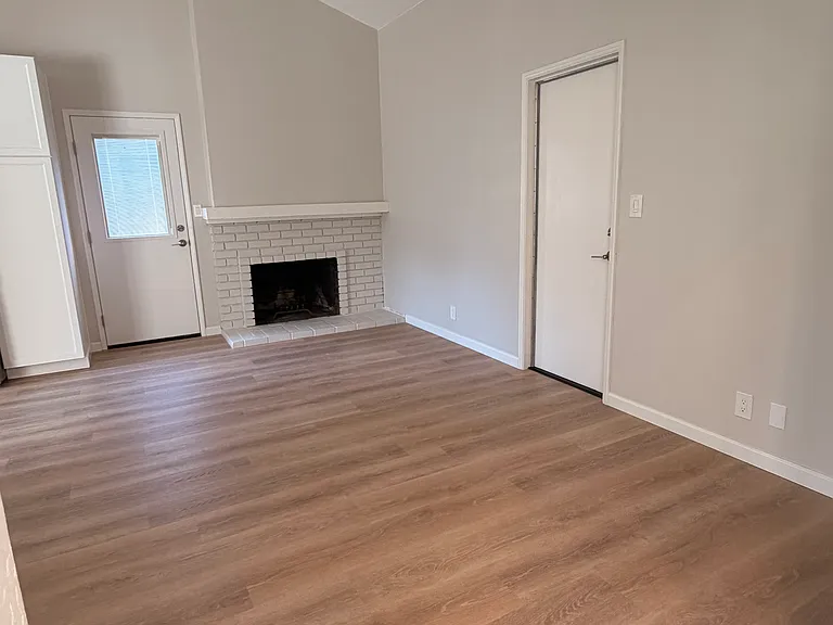 7221 Stonedale Dr — Photo 5