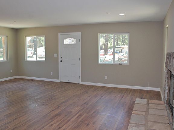 5th image of 204 W North Shore Dr