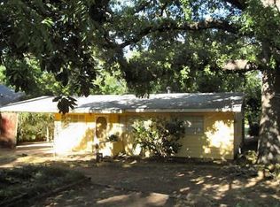 2869 Hunter St, Fort Worth, TX 76112