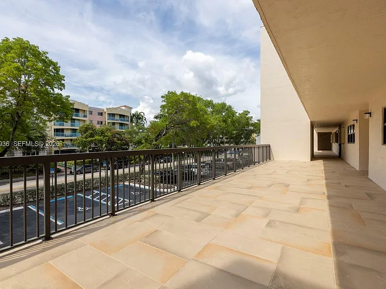 200 Golden Isles Dr #203 — Photo 31