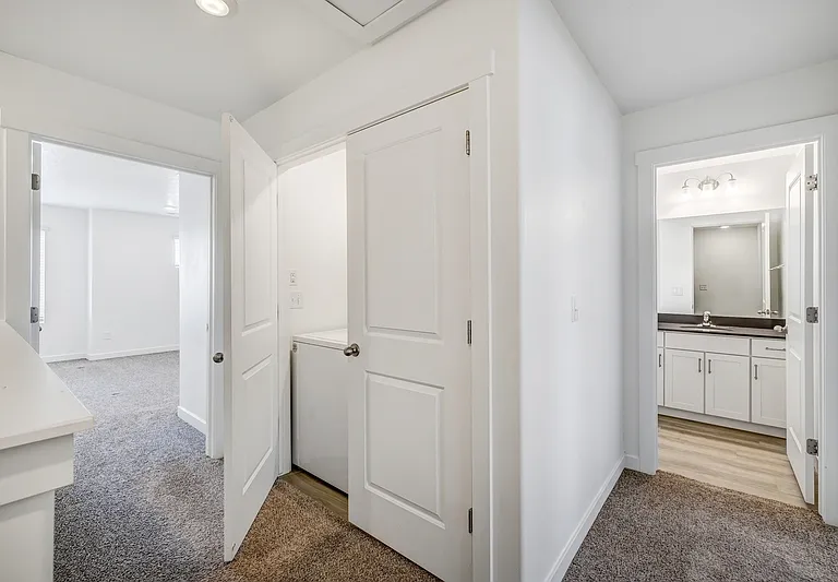 1063 E Waterway Ln #1 — Photo 9