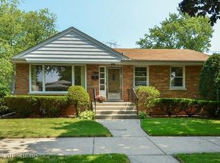 8121 Harding Ave, Skokie, IL 60076