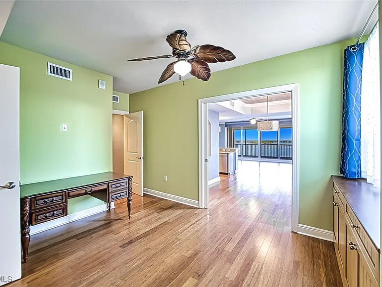 2104 W 1st St #1004 — Photo 23