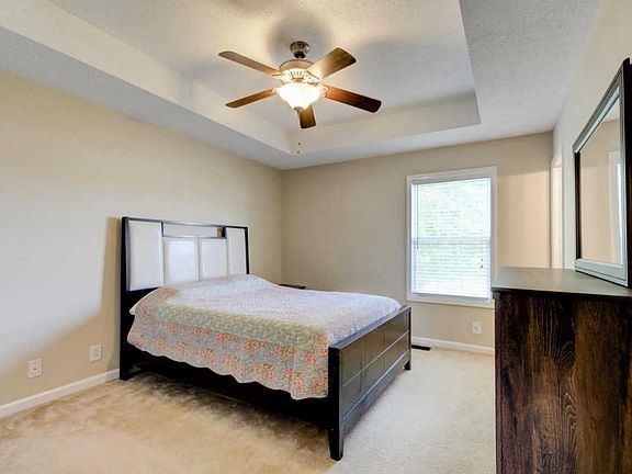 5th image of 1386 Jenny Ln