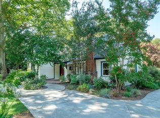 529 E Ashlan Ave, Fresno, CA