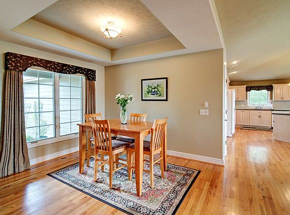 2nd image of 3704 Catalpa Cir