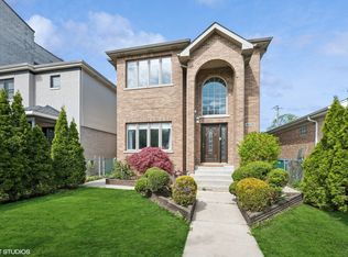 4218 N California Ave, Chicago, IL 60618