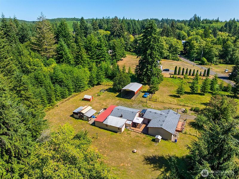 2nd image of 82 Chenois Valley Road