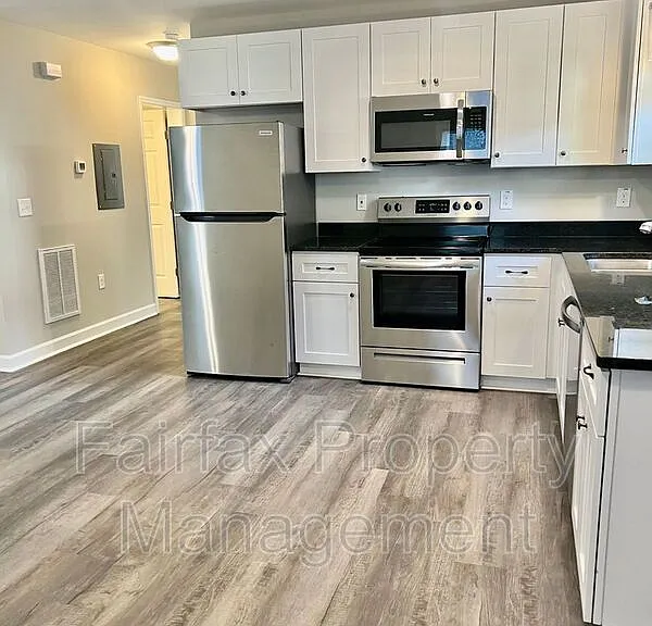 721 Liberty St #C — Photo 9