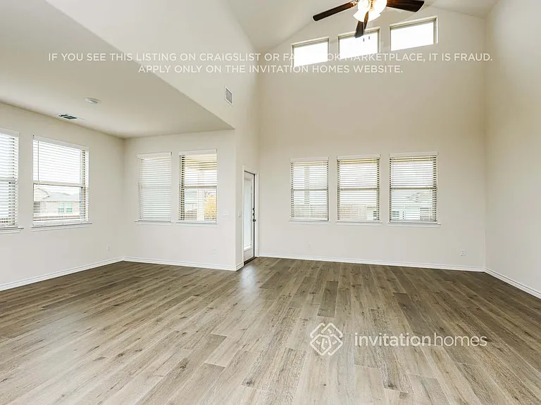 7432 Alfriston Pl — Photo 5