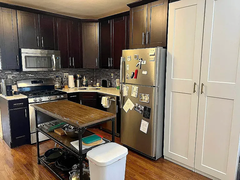 166 Hoyt St #A — Photo 4