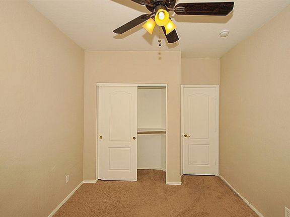 3rd image of 16881 W Bristol Ln