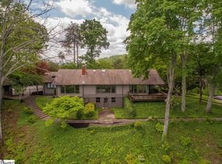 322 Hearthstone Ridge Rd, Landrum, SC 29356