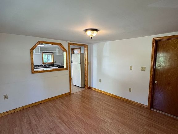 5th image of 320 Small Cir