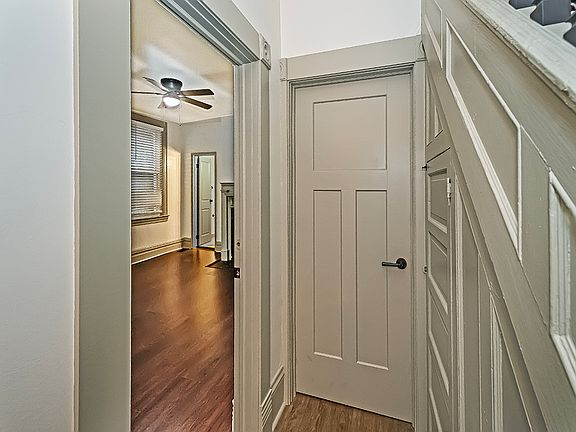 4th image of 1136 N Euclid Ave #1
