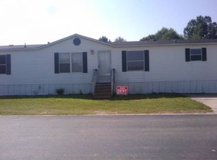 1471 Village Park Rd, Kannapolis, NC 28081