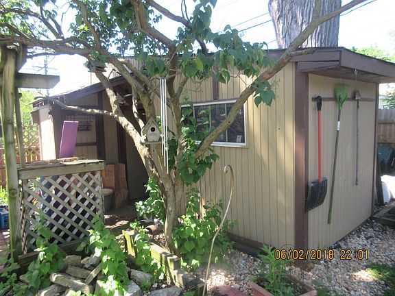 4th image of 10604 S Sawyer Ave