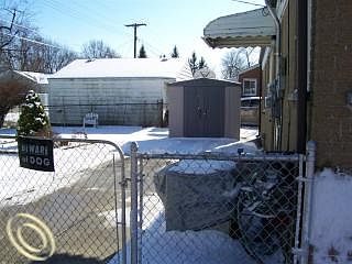 4th image of 11046 Hillcrest St