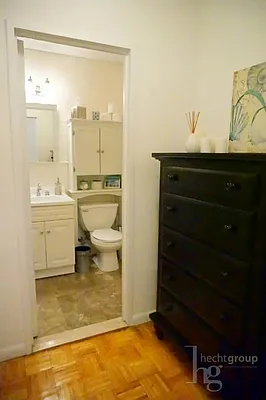 Rented by Hecht Group | media 9