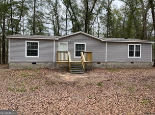 44 Spring Lake Dr, Hawkinsville, GA 31036