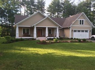 25 Grey Oak Ln, South Deerfield, MA 01373
