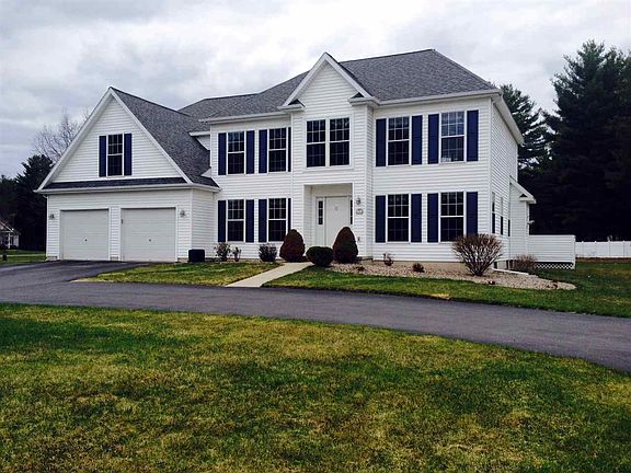 2nd image of 40 Woodshire Ct